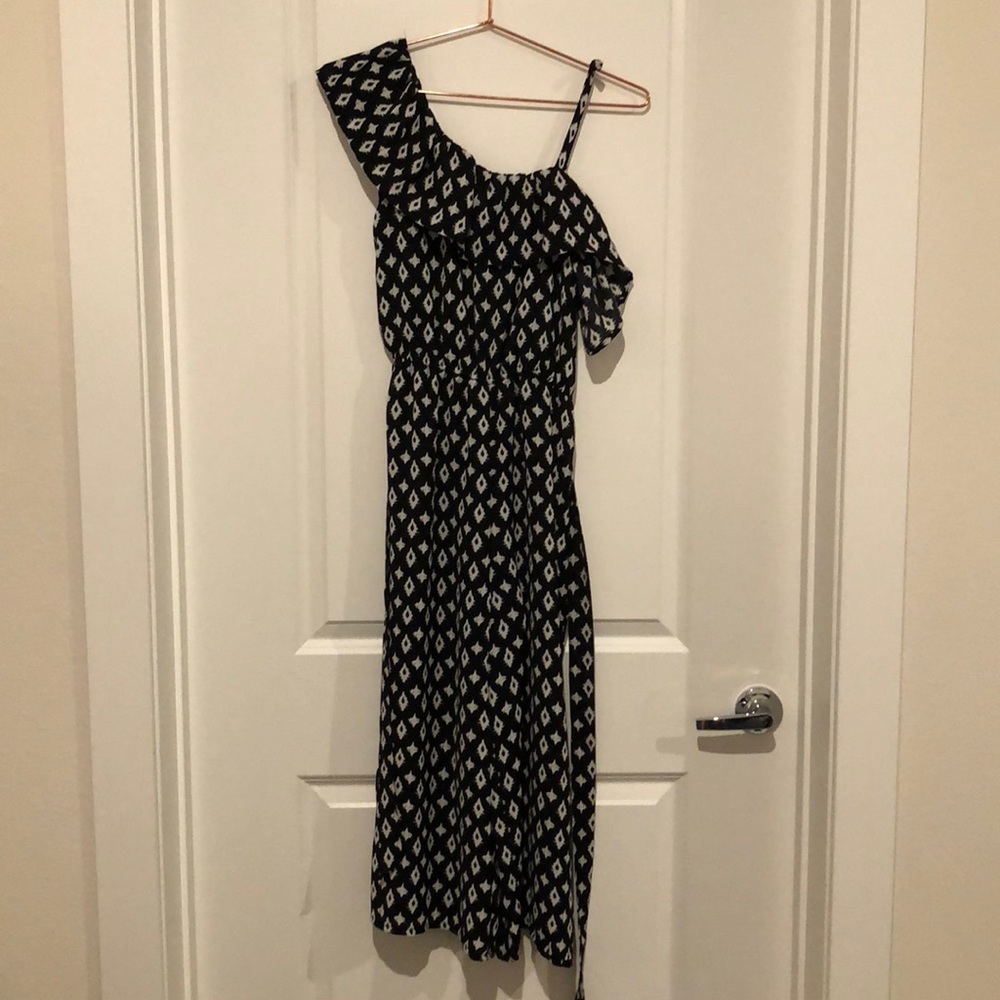 AS U WISH One Shoulder Jumpsuit